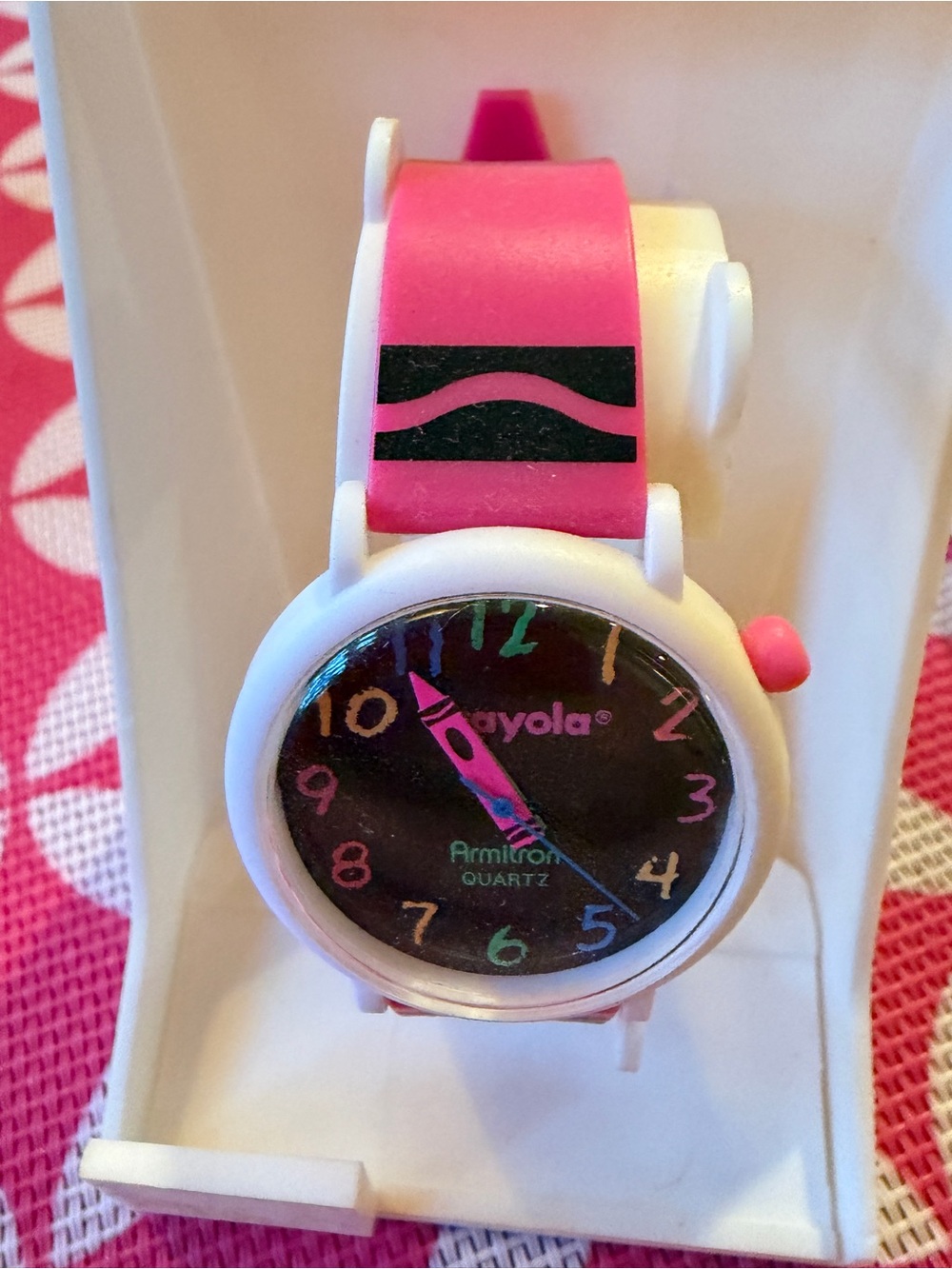New in Box Crayola Armitron quartz watch from the 80s/90s. Hot pink watch band. - Picture 3 of 9